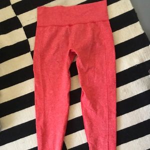 Pink seamless leggings